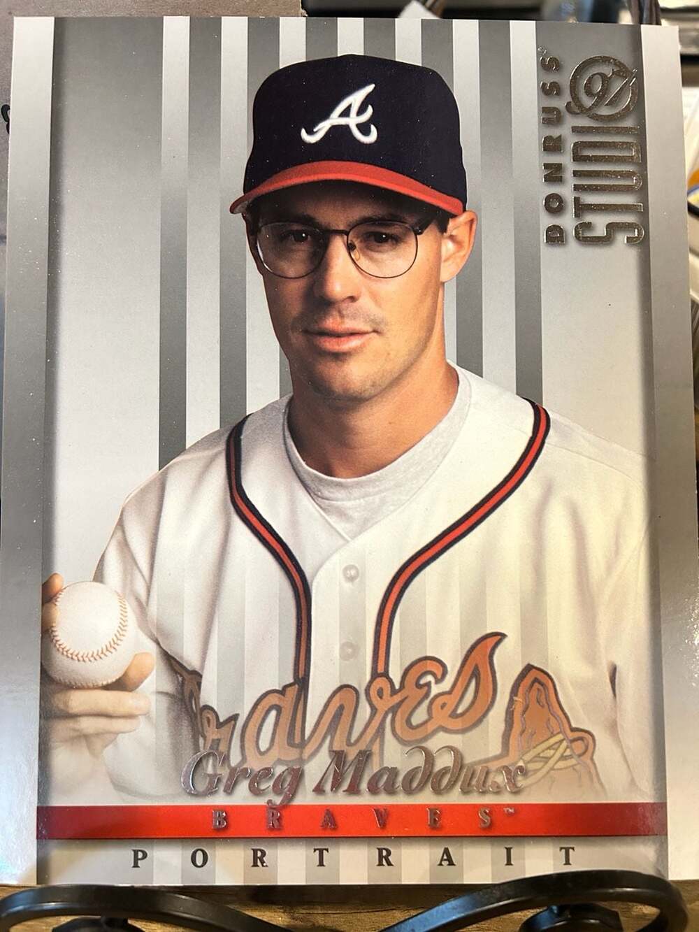 1997 Donruss Studio Jumbo #6 Greg Maddux Atlanta Braves Portrait 8x10 Baseball C